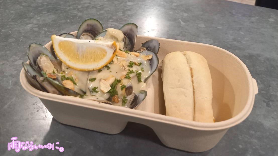 オークランドフィッシュマーケットで食べたグリーンマッスル(MiU撮影)