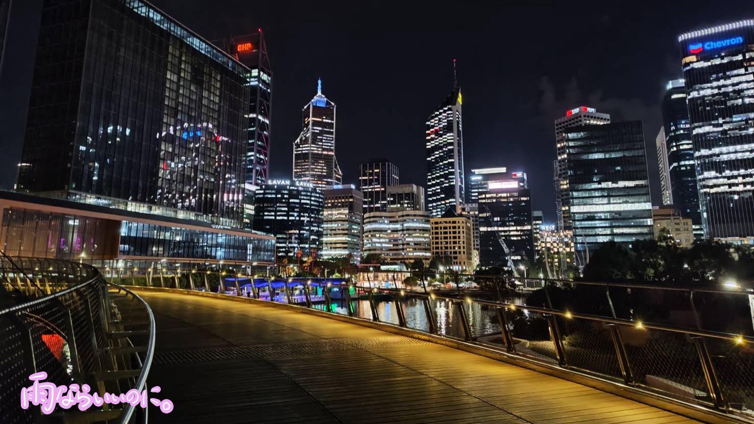 エリザベスキーの橋の上から見た夜景(MiU撮影)